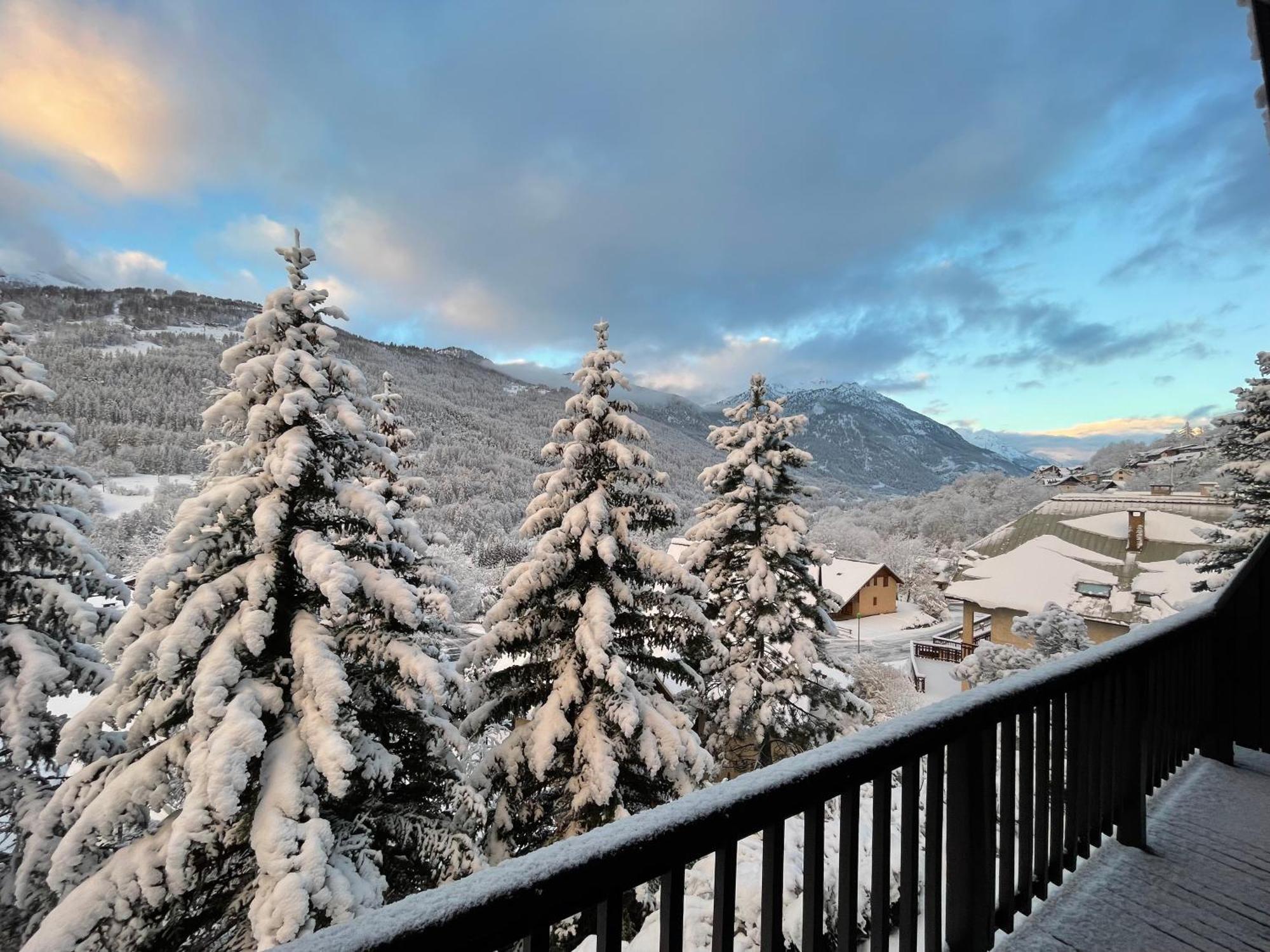 Serre Chevalier Studio 30 M2 Coin Montagne A 8 Minutes Des Pistes Saint-Chaffrey Exterior photo